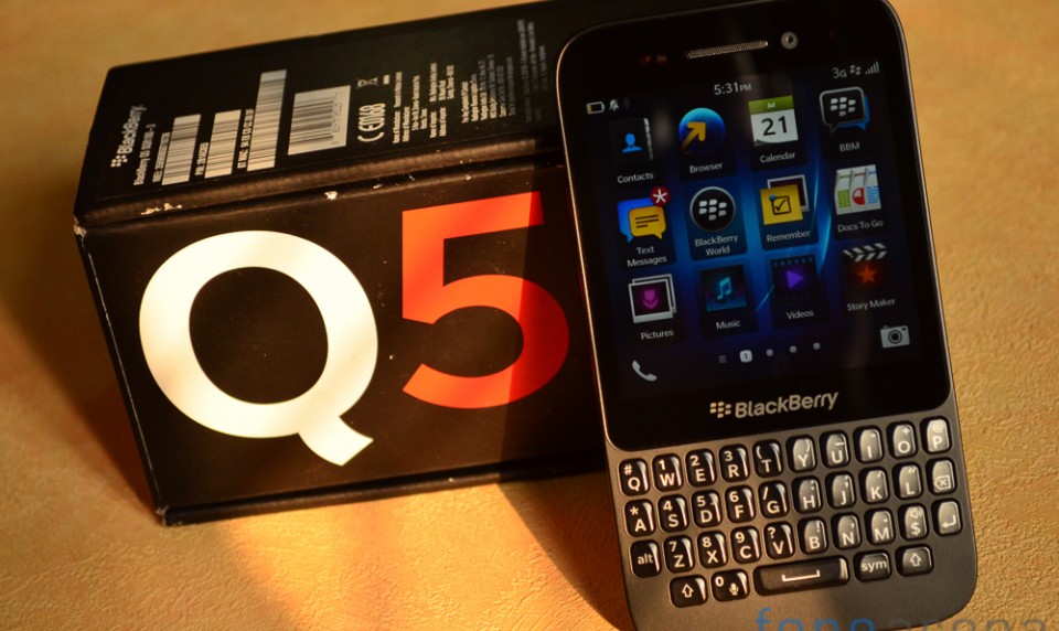 Blackberry Q5 هاتف جديد بنظام بلاكبيري 10