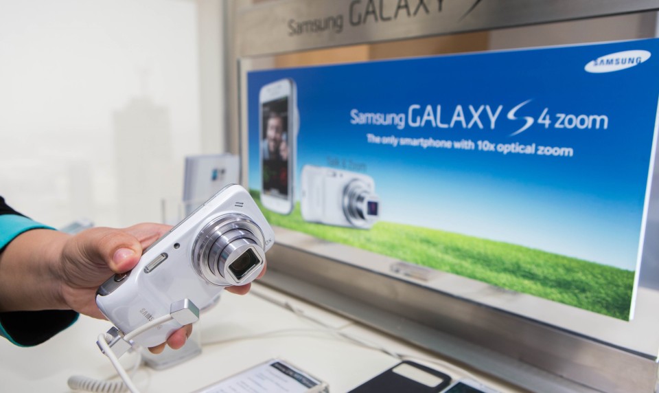 samsung تطلق هاتف Galaxy s4 zoom في الامارات